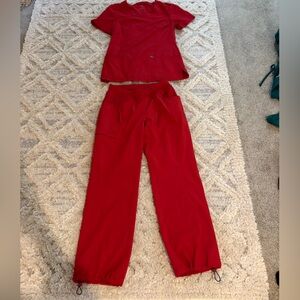 Cherokee Infiniti Scrub Set. Small petite. Excellent condition